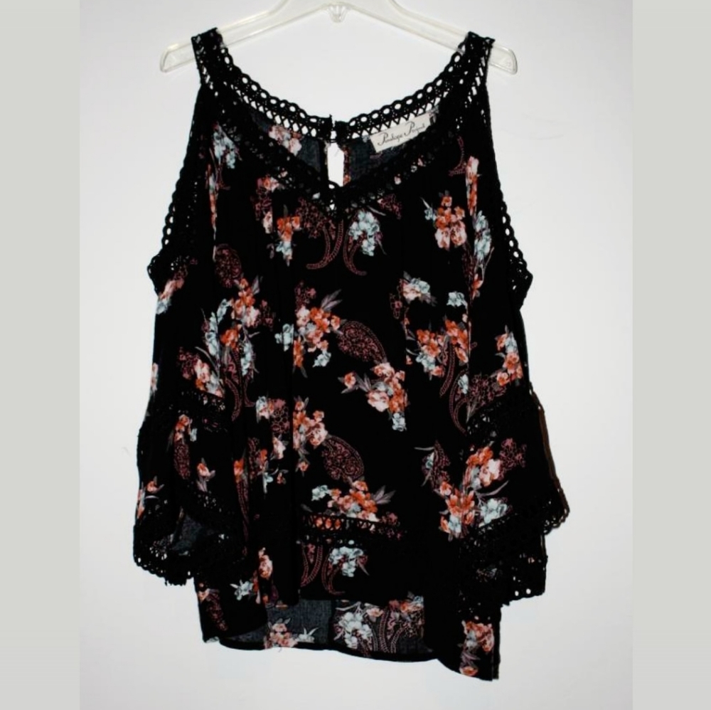 Womens cold shoulder floral print lace blouse